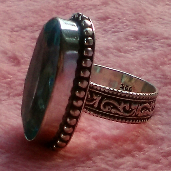 Stunning Aqua Marine Size 8 Statement Ring - Picture 5 of 8